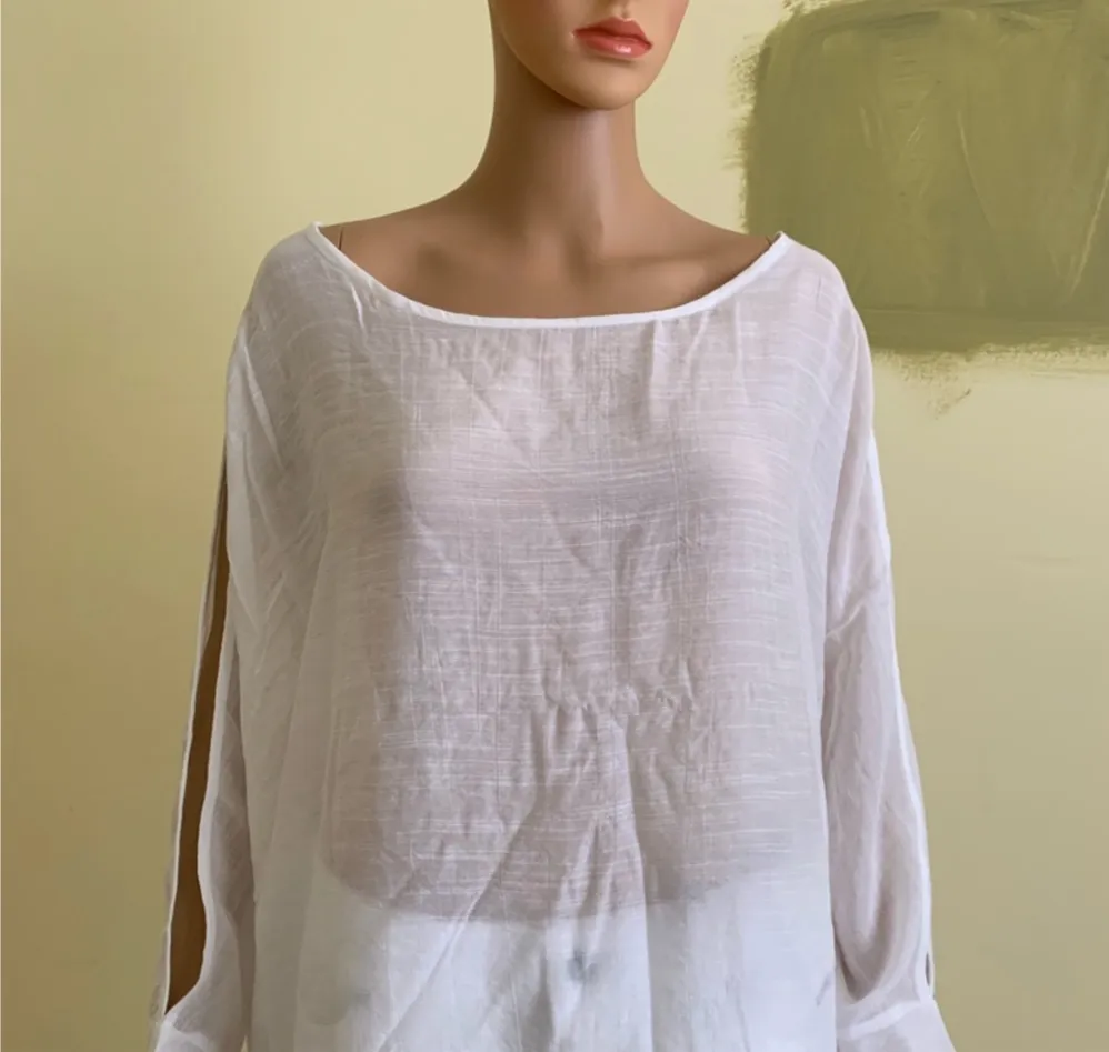 GAUZE SLIT-SLEEVE DOLMAN TOP