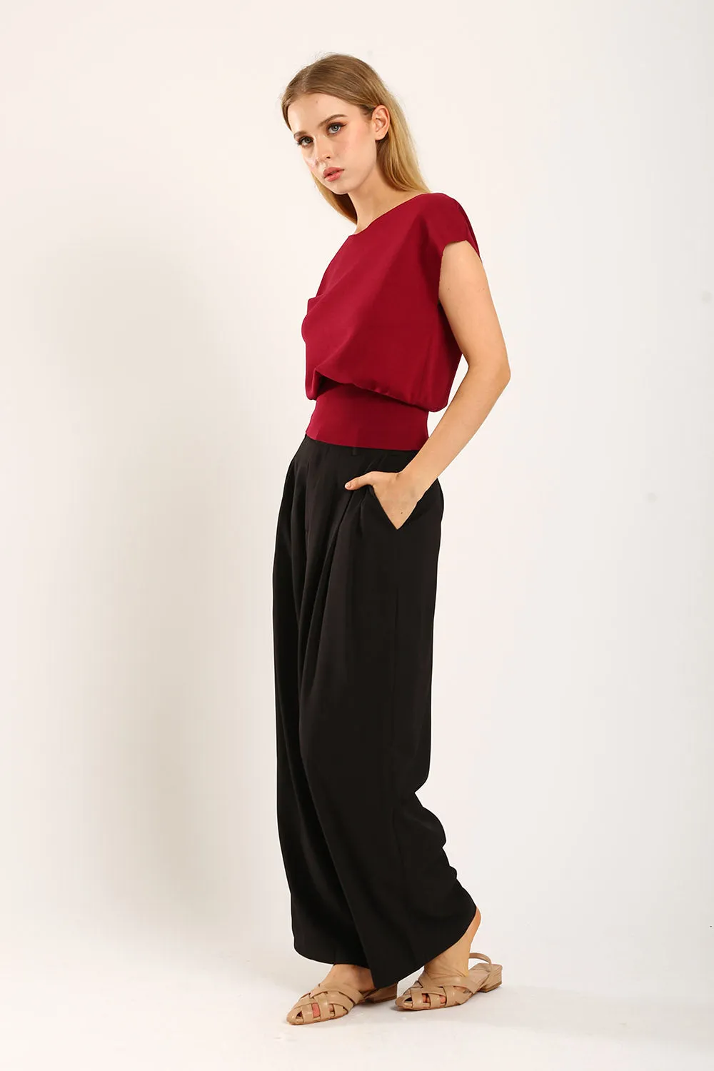 Graciela V-Slit Knit Top in Red