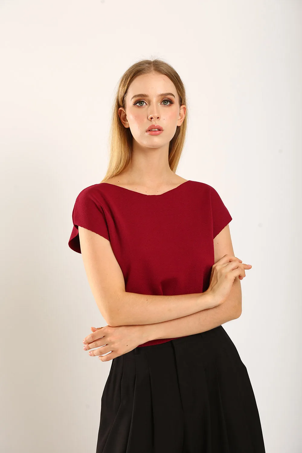 Graciela V-Slit Knit Top in Red