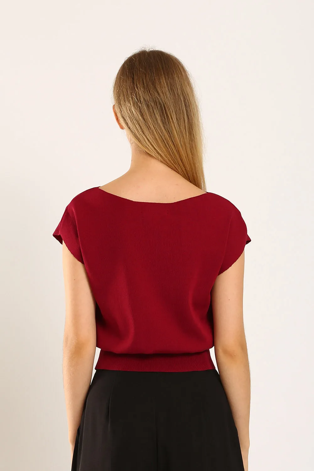 Graciela V-Slit Knit Top in Red