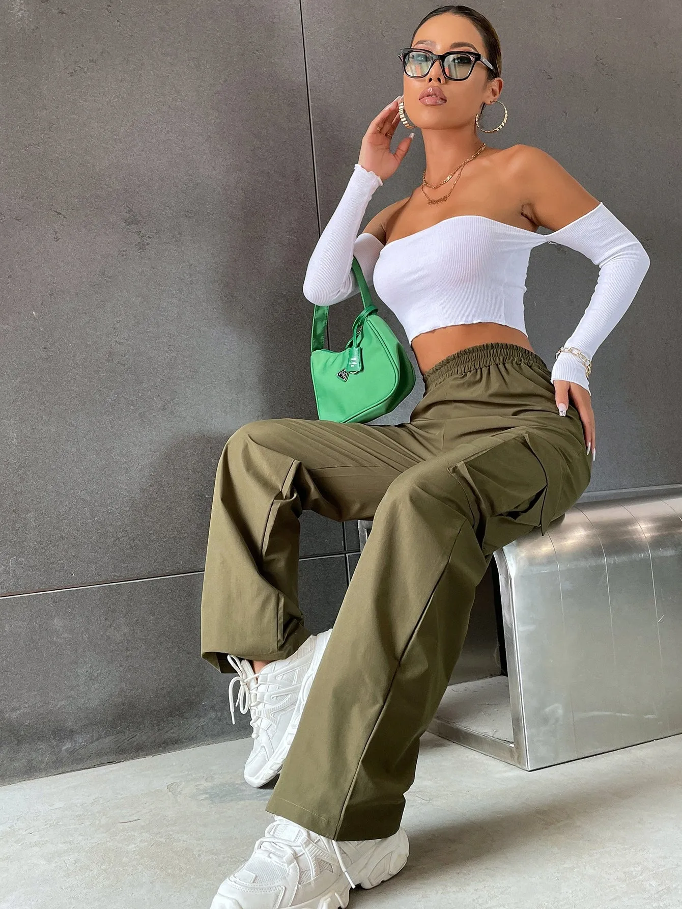 Solid High Waist Flap Pocket Cargo Pants ss22