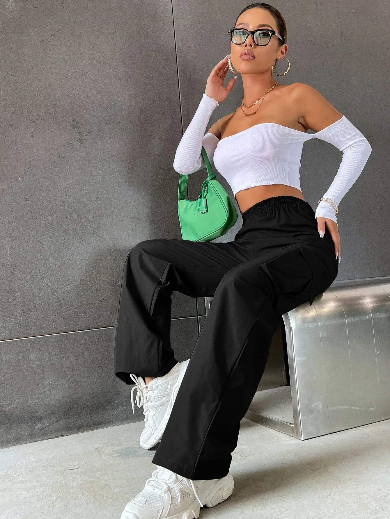 Solid High Waist Flap Pocket Cargo Pants ss22