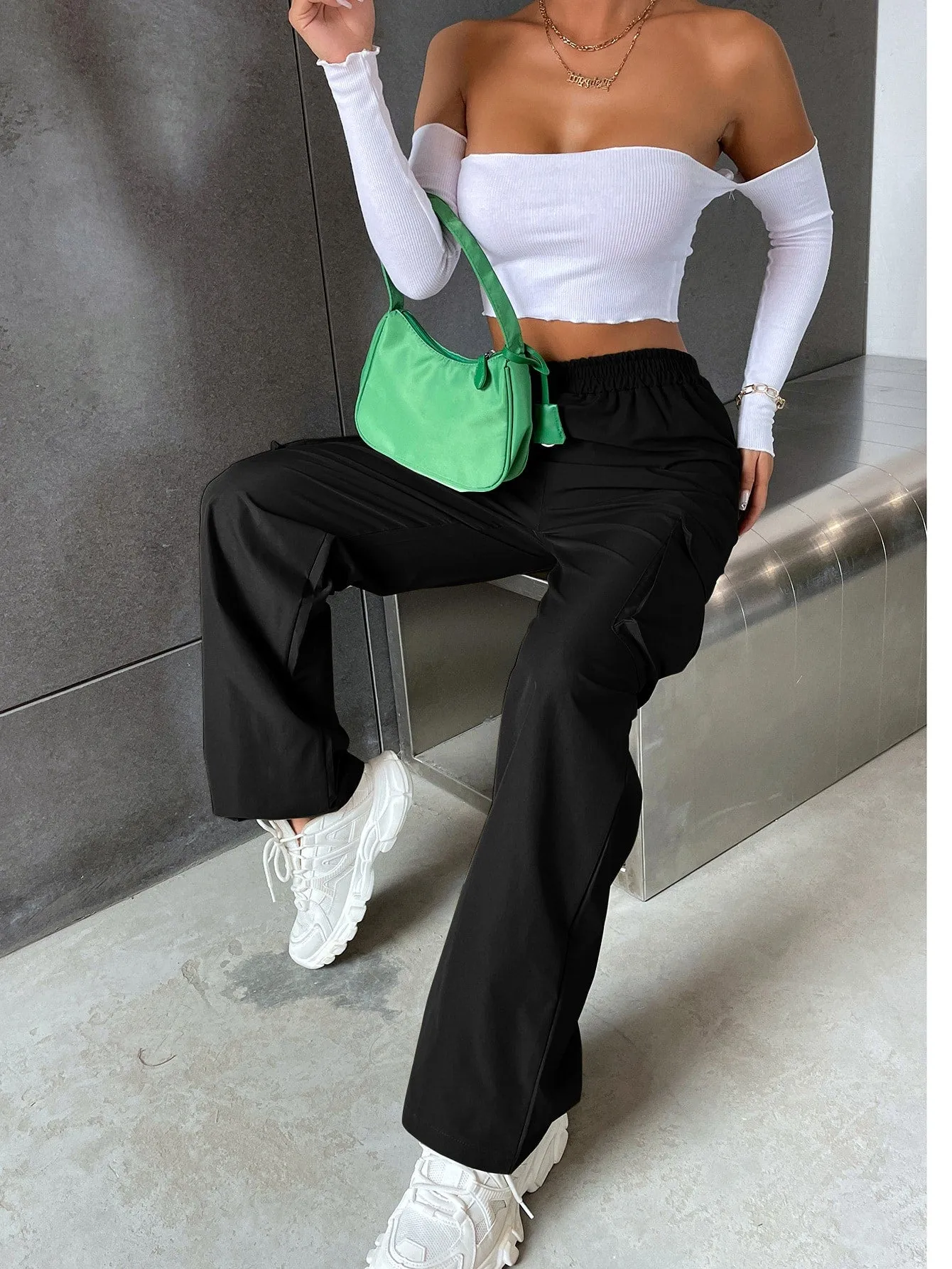 Solid High Waist Flap Pocket Cargo Pants ss22