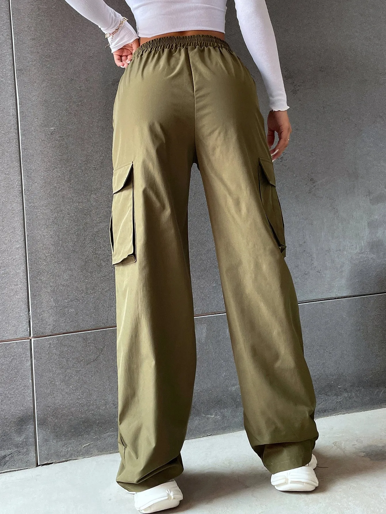 Solid High Waist Flap Pocket Cargo Pants ss22