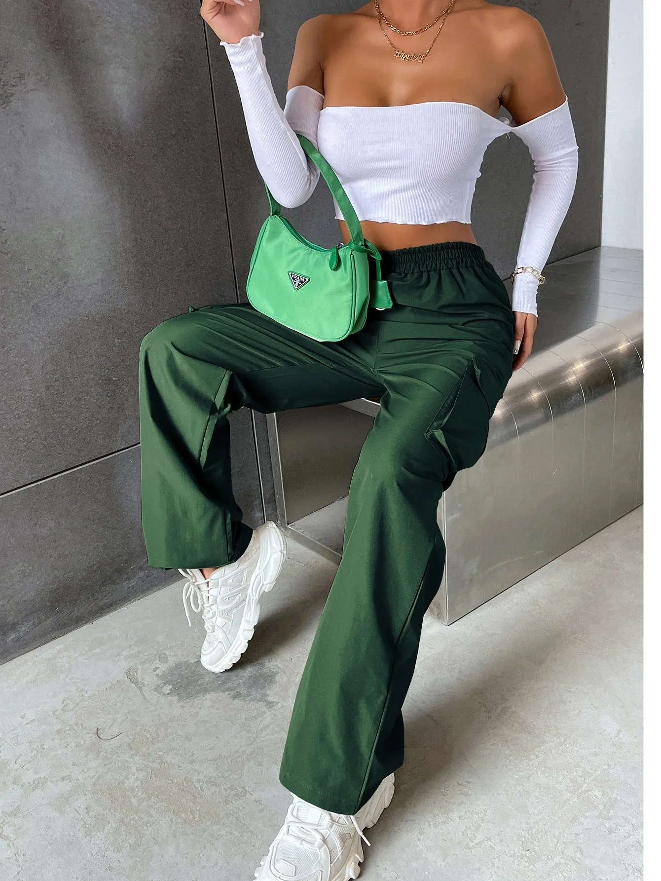 Solid High Waist Flap Pocket Cargo Pants ss22