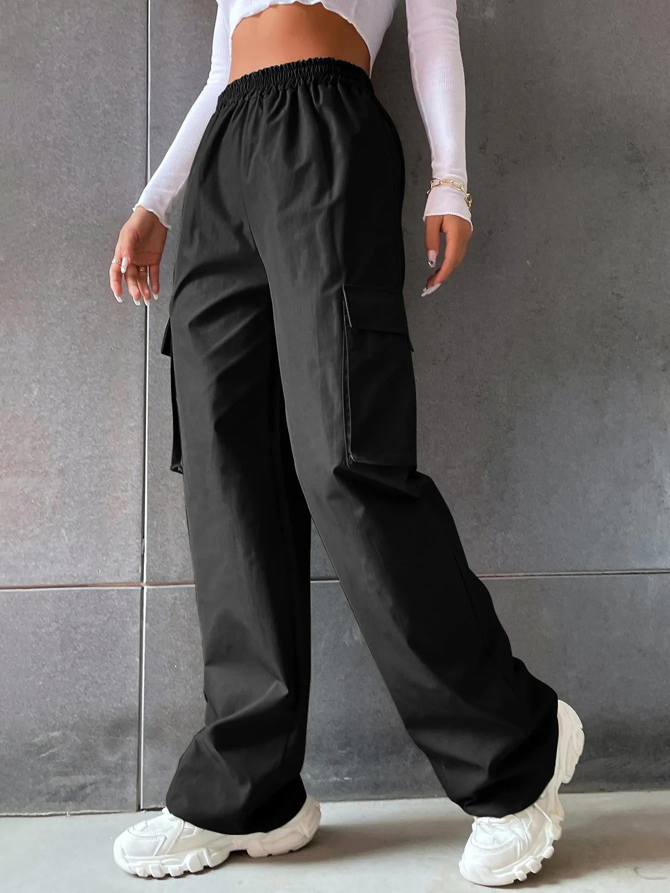 Solid High Waist Flap Pocket Cargo Pants ss22
