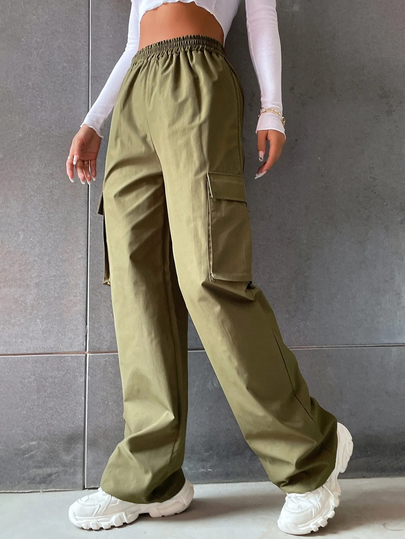 Solid High Waist Flap Pocket Cargo Pants ss22