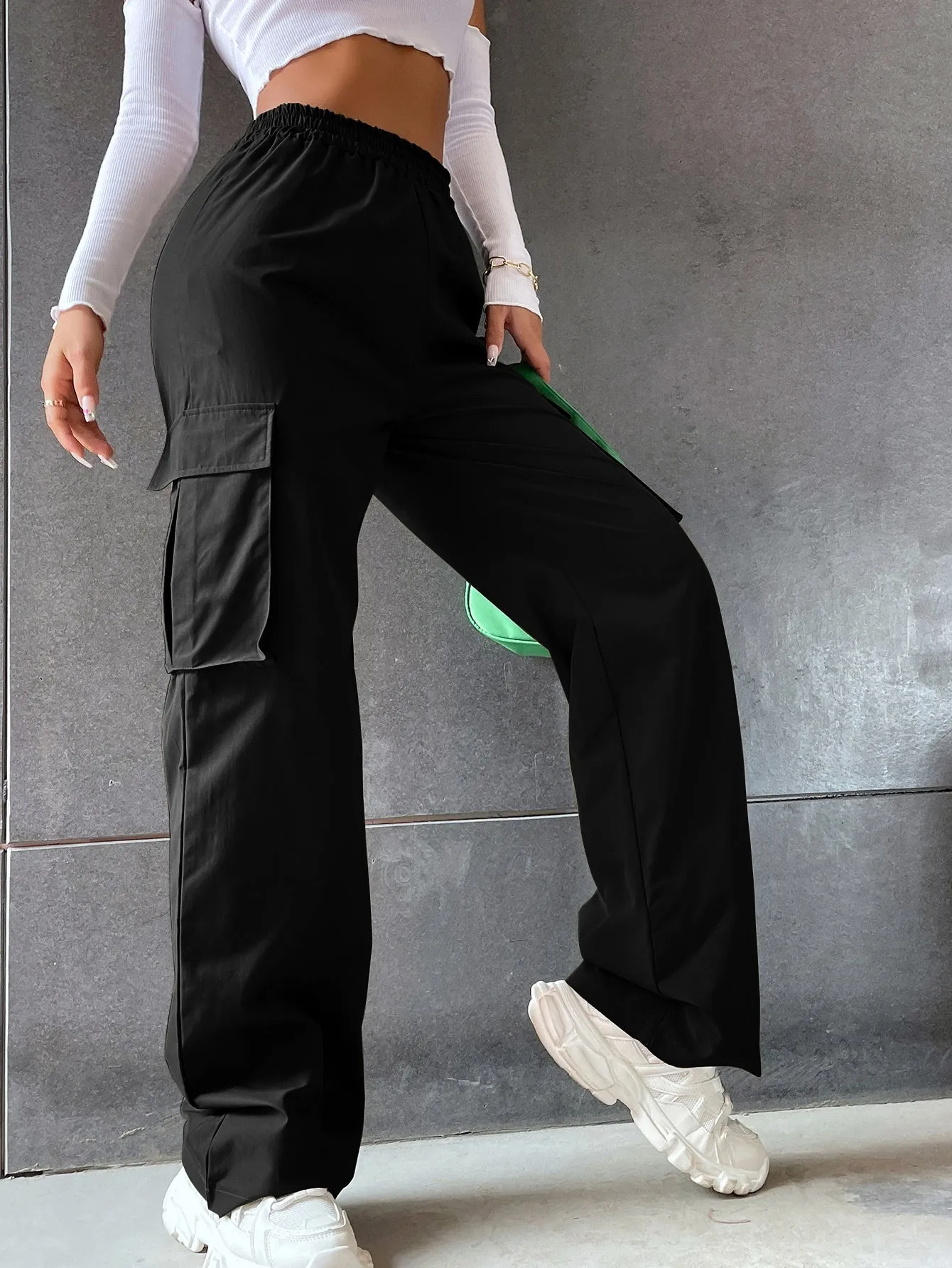 Solid High Waist Flap Pocket Cargo Pants ss22